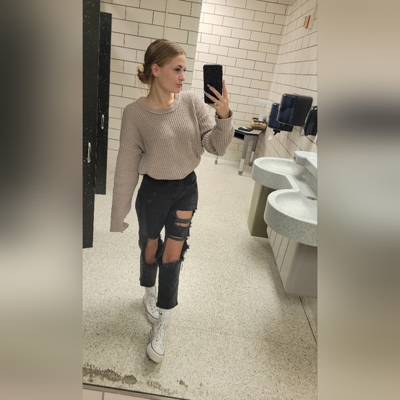 Meet your Posher, Paige - Picture 4 of 8